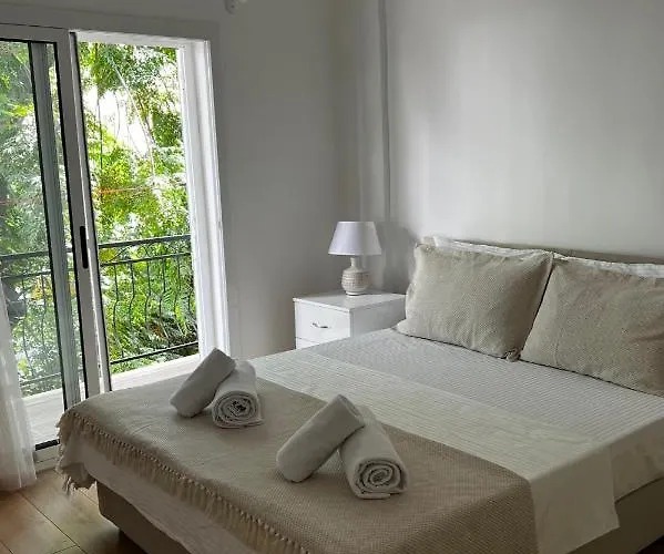 Stylish 3 Bedroom In Kyrenia Northern Cyprus * Kyrenia (Northern Cyprus)