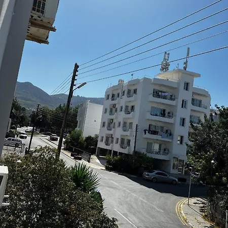 Stylish 3 Bedroom In Kyrenia Northern Cyprus * Κερύνεια