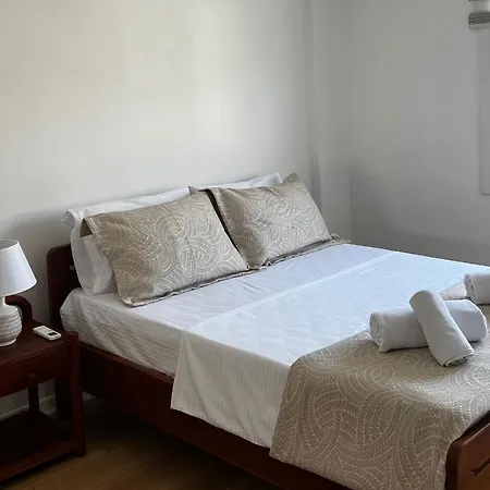 Stylish 3 Bedroom In Kyrenia Northern Cyprus *