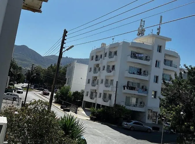Stylish 3 Bedroom In Kyrenia Northern Cyprus * Kyrenia (Northern Cyprus)