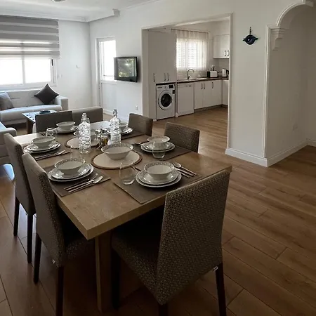 Stylish 3 Bedroom In Kyrenia Northern Cyprus *