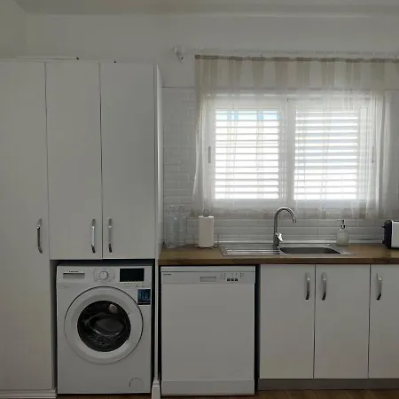 Апартаменты Stylish 3 Bedroom In Kyrenia Northern Cyprus Кирения