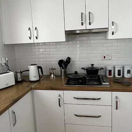 Апартаменты Stylish 3 Bedroom In Kyrenia Northern Cyprus